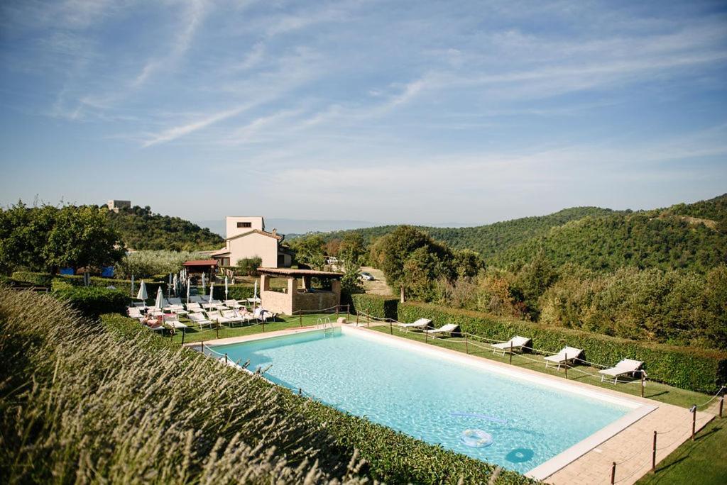 Tenuta Di Forte Sorgnano Gualdo Cattaneo Ngoại thất bức ảnh