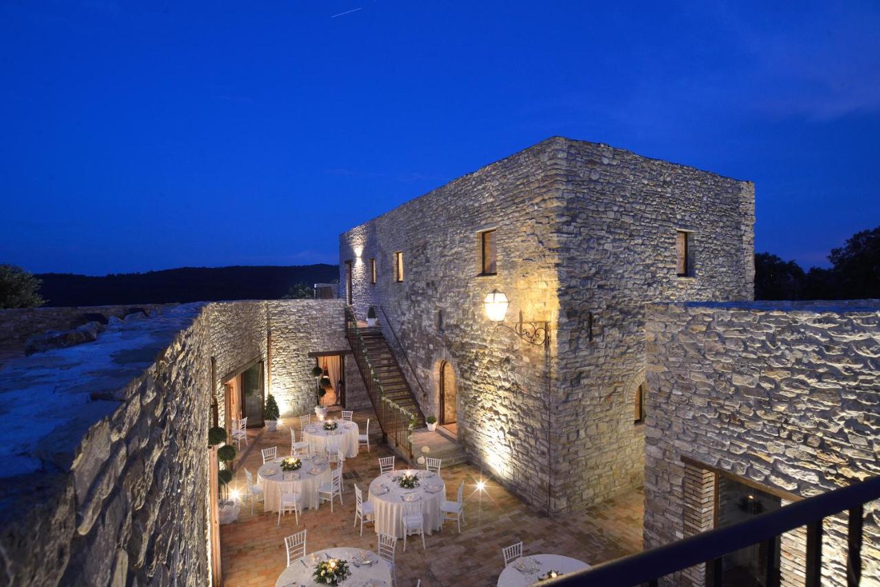 Tenuta Di Forte Sorgnano Gualdo Cattaneo Ngoại thất bức ảnh