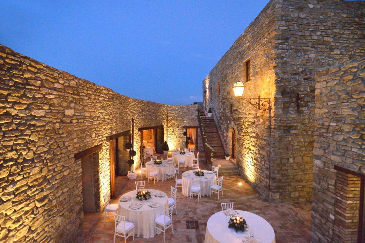 Tenuta Di Forte Sorgnano Gualdo Cattaneo Ngoại thất bức ảnh